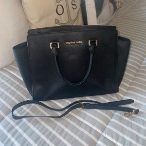Michael Kors Selma purse